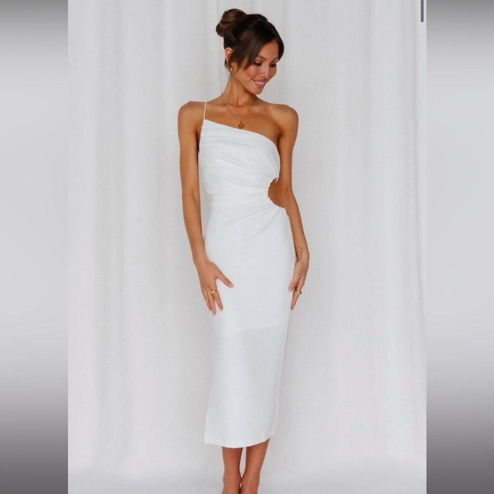 NEW never worn Hello Molly White Midi Dress - size small